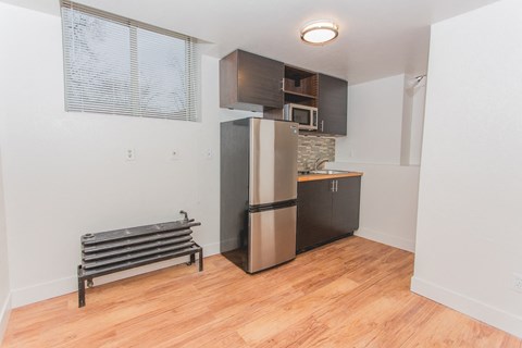 2535 E Asbury Ave Studio-6 Beds Apartment, DU, Denver for Rent - Photo Gallery 14
